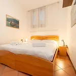 Apartment Casa Con Parcheggio, Piscina Giardino, Barbecue