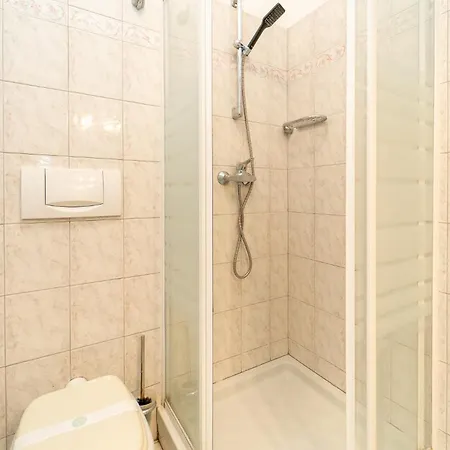 דירה Casa Con Parcheggio, Piscina Giardino, Barbecue סלה קומצ'ינה