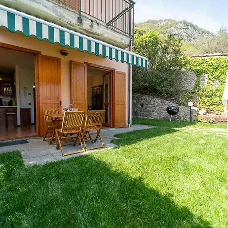 Casa Con Parcheggio, Piscina Giardino, Barbecue * Сала-Комачина