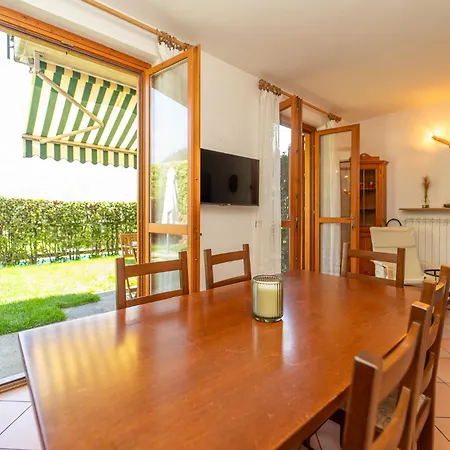 Casa Con Parcheggio, Piscina Giardino, Barbecue דירה סלה קומצ'ינה