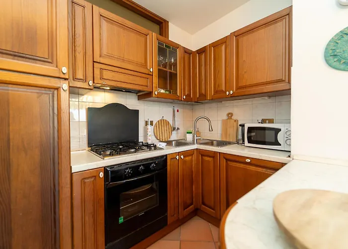 Casa Con Parcheggio, Piscina Giardino, Barbecue